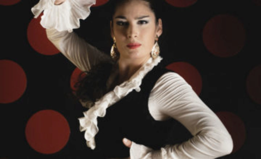 Olga Llorente, ganadora del “Desplante 2019” del Festival Cante de las Minas, actúa en los tablaos de Madrid
