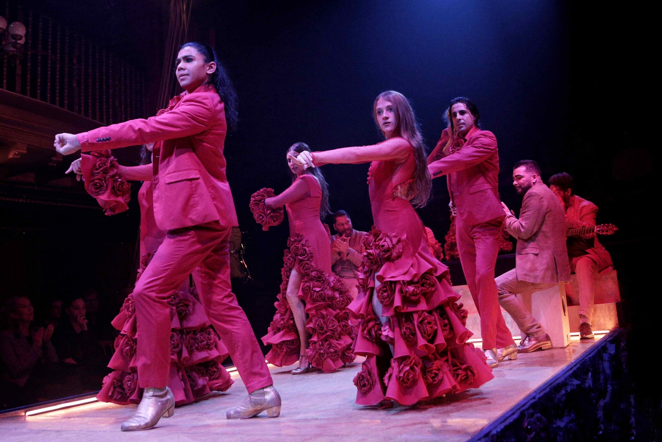 Jaleos Jondos «un viaje para soñar el flamenco», en el Teatro Magno de Madrid