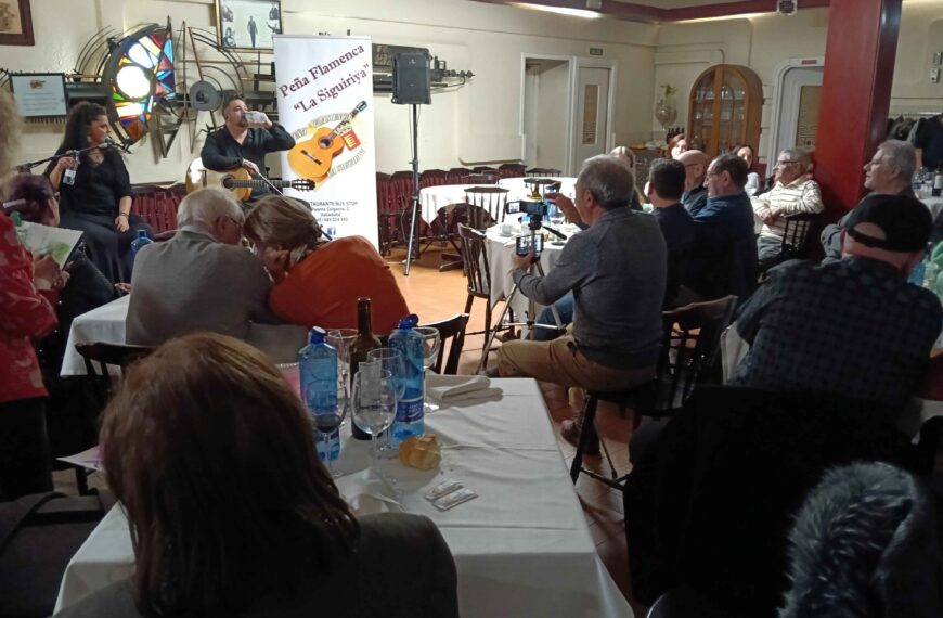 Rocío Segura muestra su cante personal en la Peña La Siguiriya de Valladolid