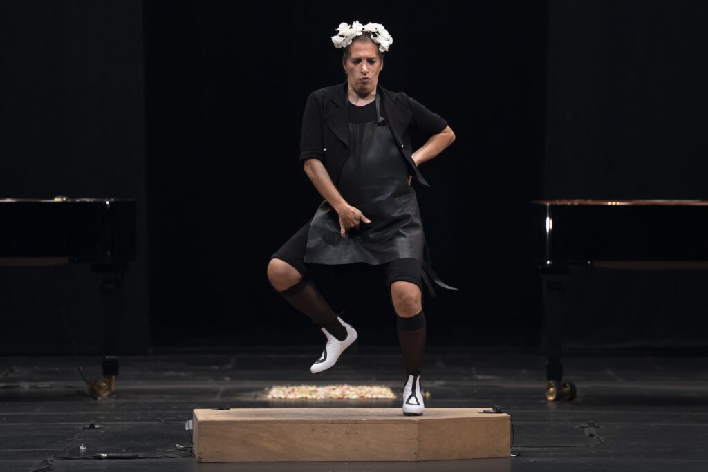 Israel Galván presenta Bolero de Blanco y negro en el teatro de La Maestranza, Sevilla, a 26 de septiembre de 2026. Fotografia: